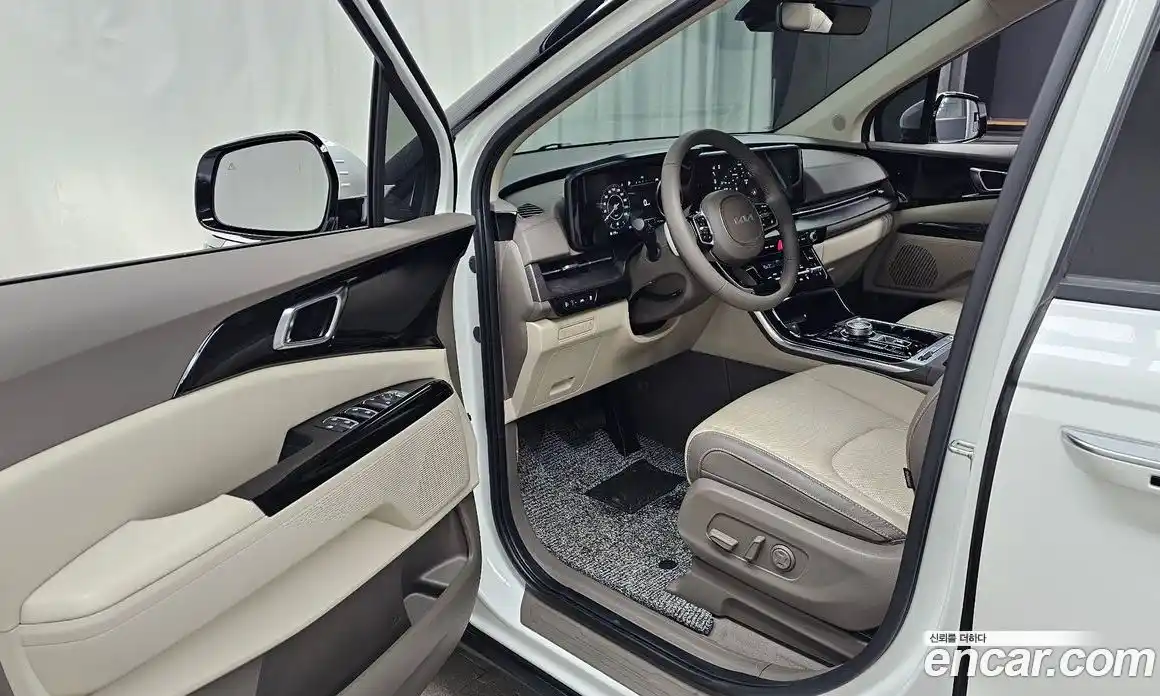Kia Canival 2023 3.5 гидро в Москве, фото 13