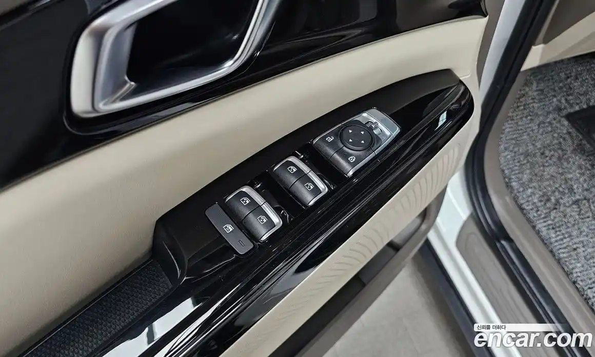 Kia Canival 2023 3.5 гидро в Москве, фото 27