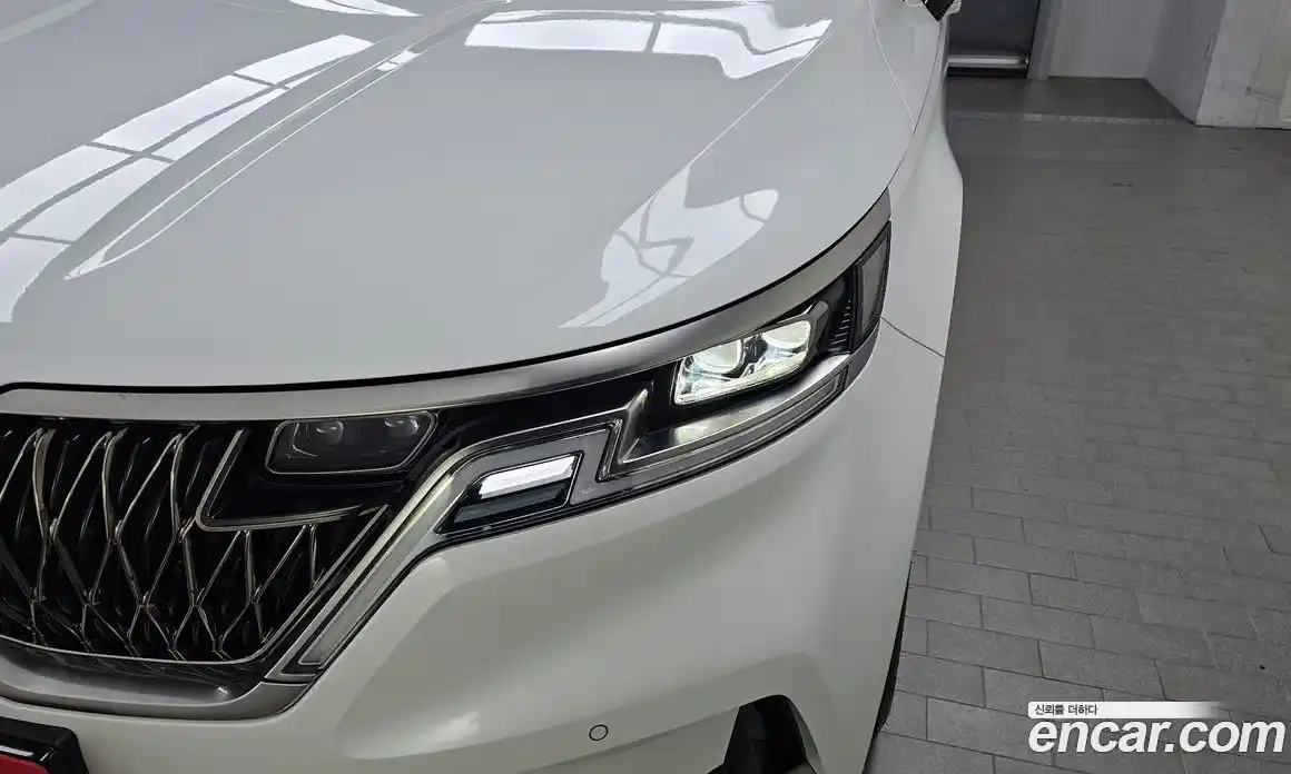 Kia Canival 2023 3.5 гидро в Москве, фото 8