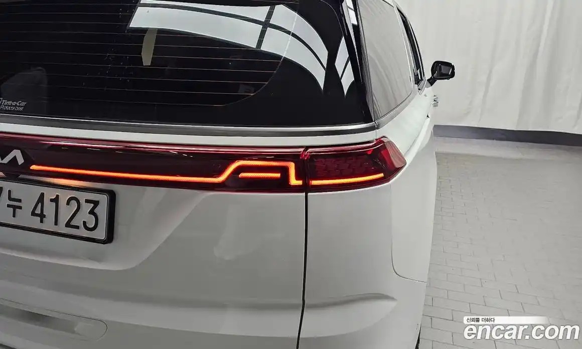 Kia Canival 2023 3.5 гидро в Москве, фото 9