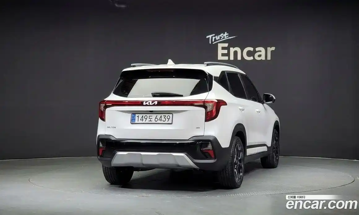Kia Seltos 2023 1.6 гидро в Москве, фото 4