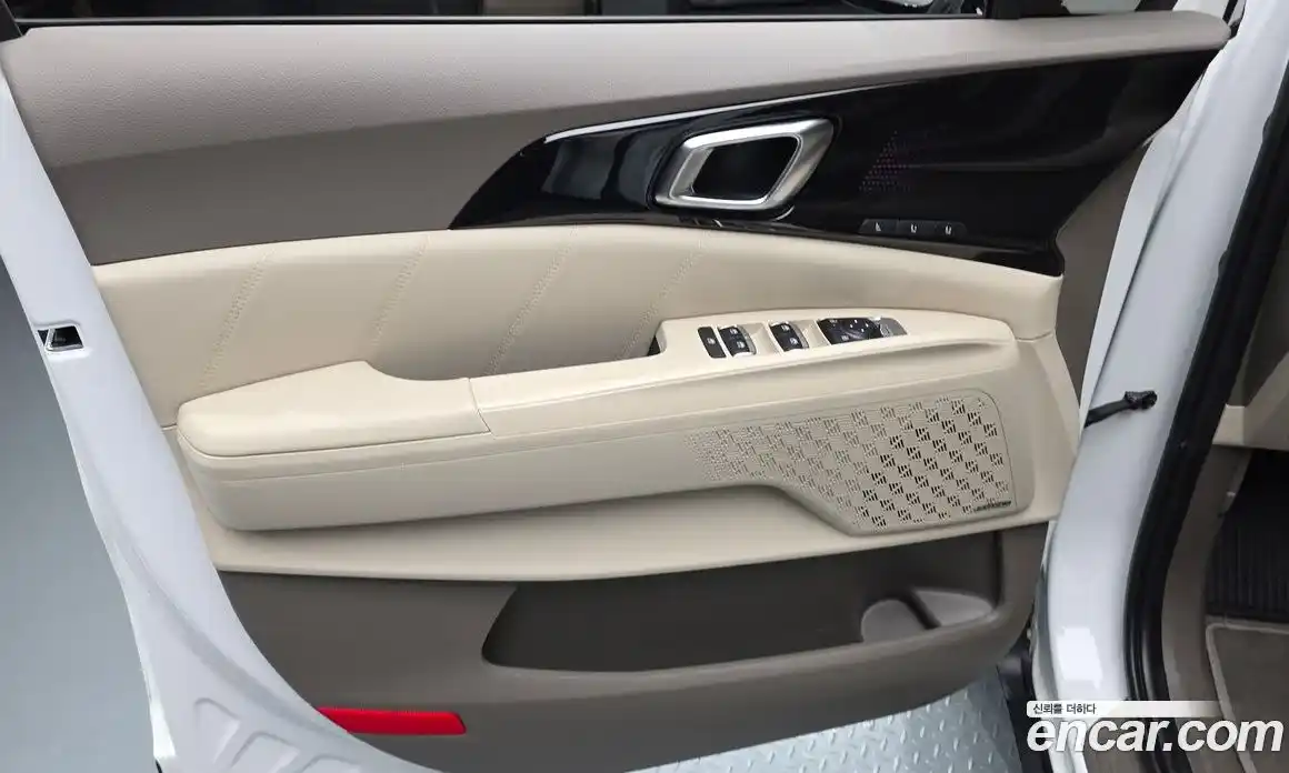 Kia Canival 2025 2.2 гидро в Москве, фото 15