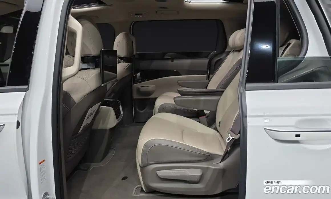 Kia Canival 2025 2.2 гидро в Москве, фото 18