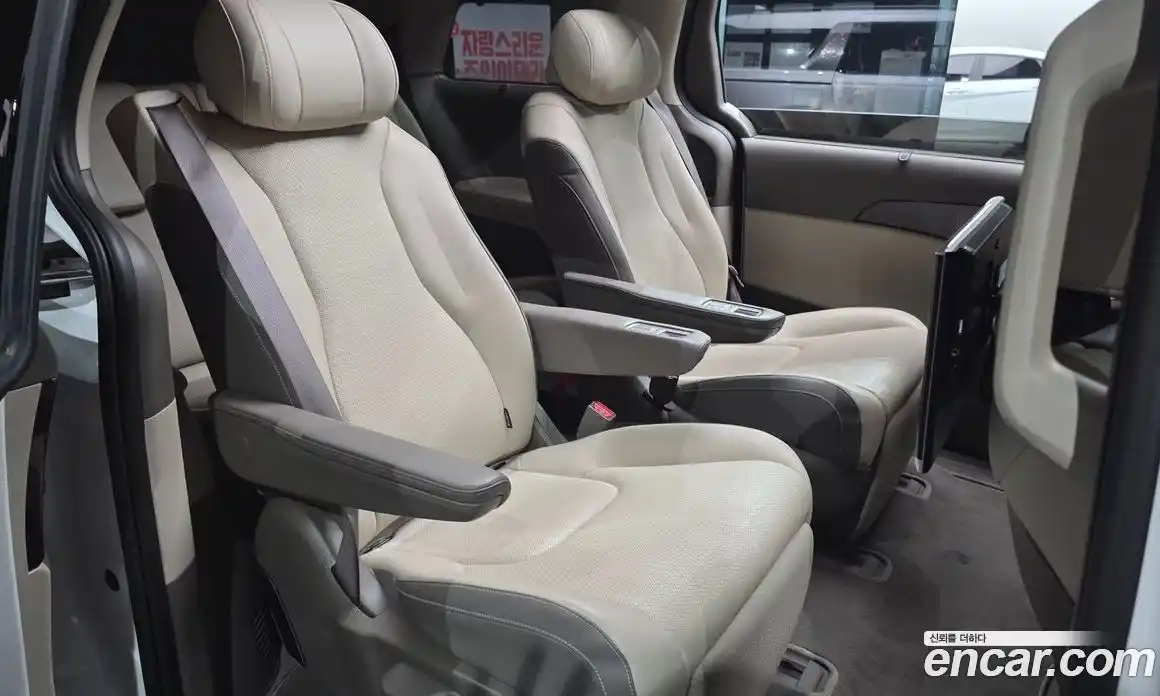 Kia Canival 2025 2.2 гидро в Москве, фото 19