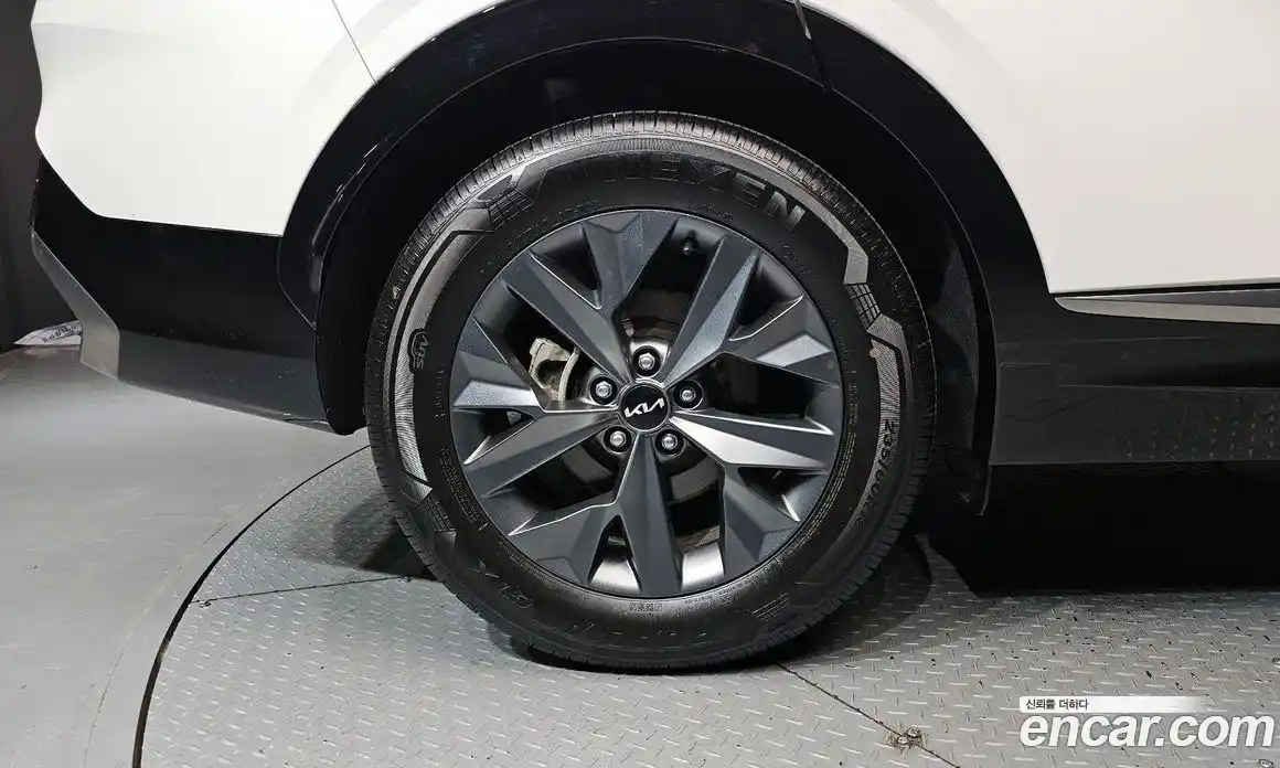 Kia Sportage 2023 1.6 гидро в Москве, фото 5