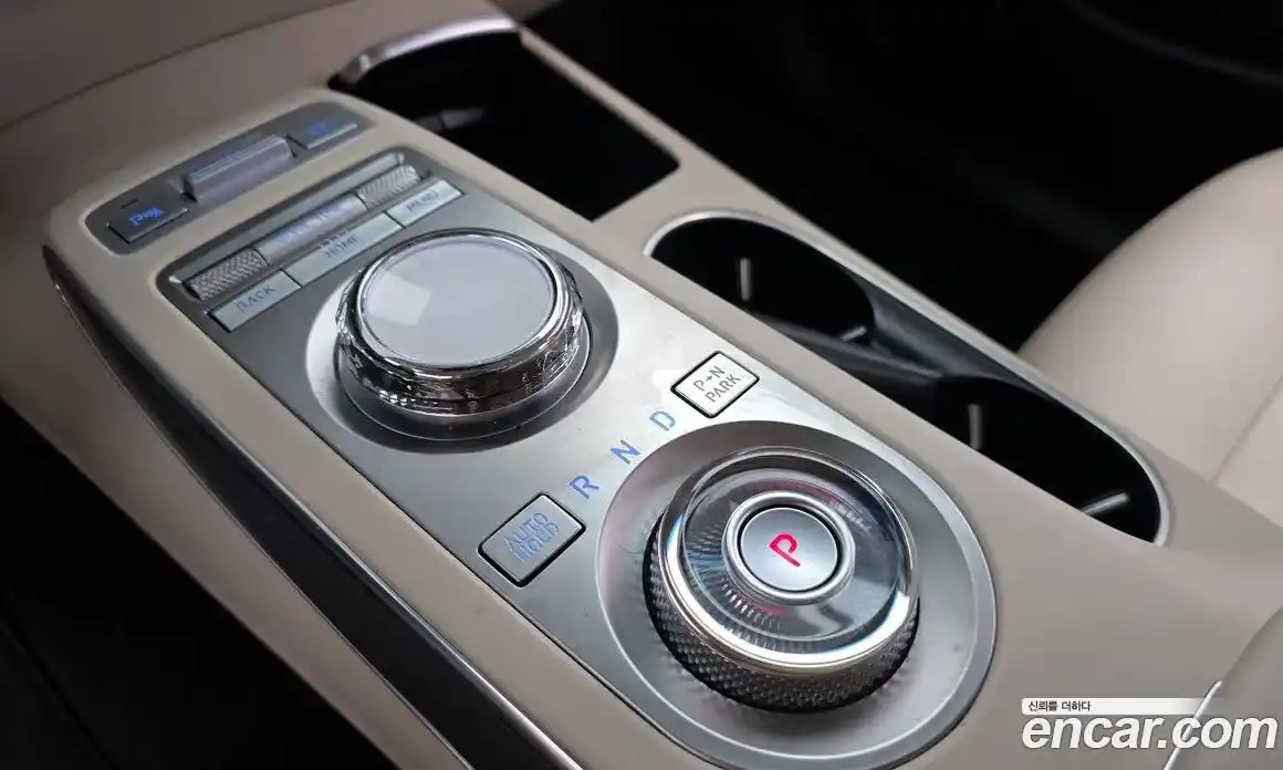 Genesis GV70 2021 2.5 гидро в Москве № 2125535, фото 9