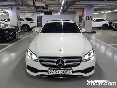 Mercedes-Benz E-Class 2020 1.9 гидро в Москве № 2125676, миниатюра 2
