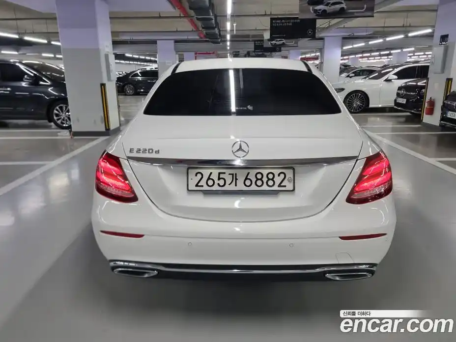Mercedes-Benz E-Class 2020 1.9 гидро в Москве № 2125676, фото 4