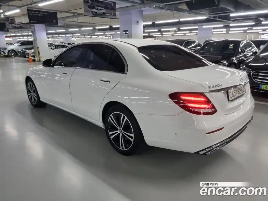 Mercedes-Benz E-Class 2020 1.9 гидро в Москве № 2125676, фото 5