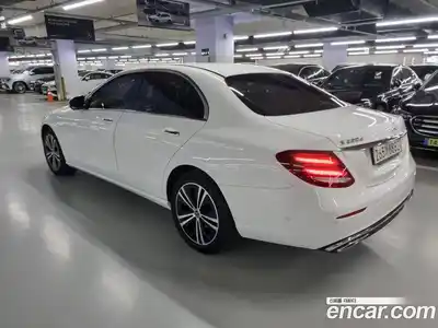 Mercedes-Benz E-Class 2020 1.9 гидро в Москве № 2125676, миниатюра 5