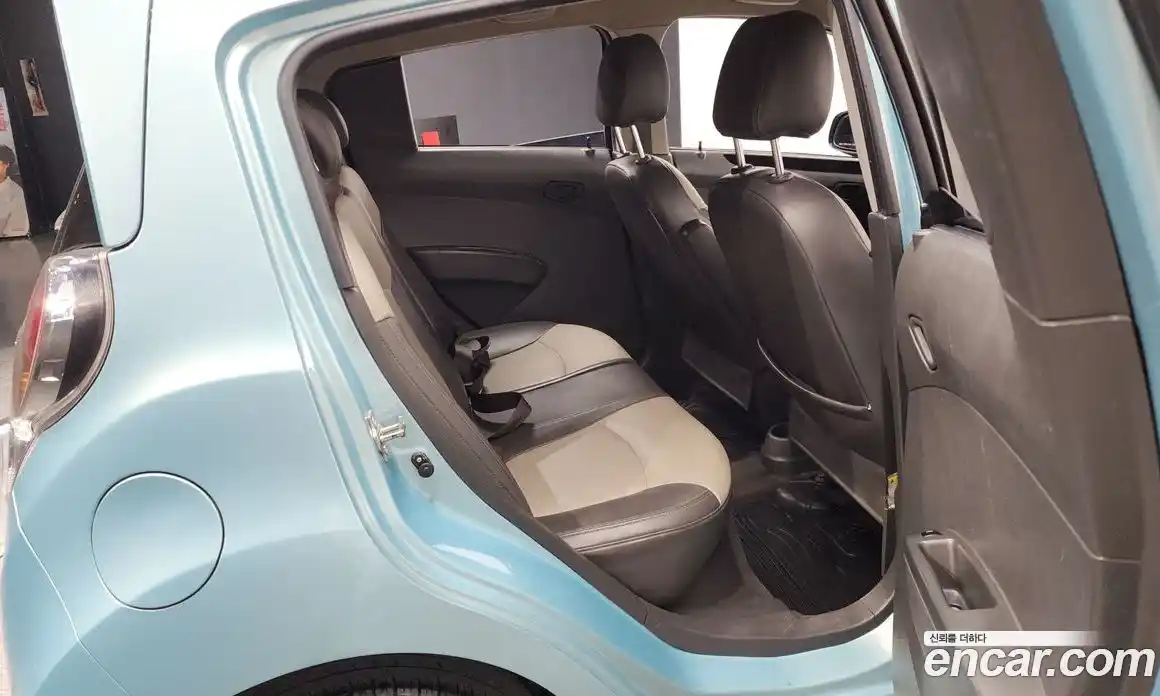 Chevrolet Spark 2012 1.0 гидро в Москве, фото 11