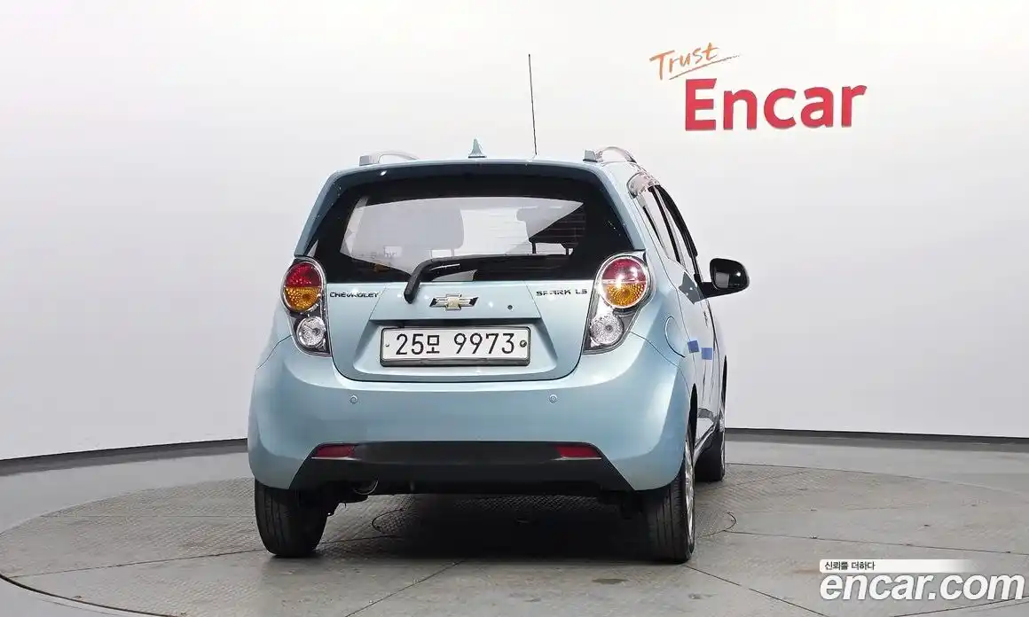 Chevrolet Spark 2012 1.0 гидро в Москве, фото 4