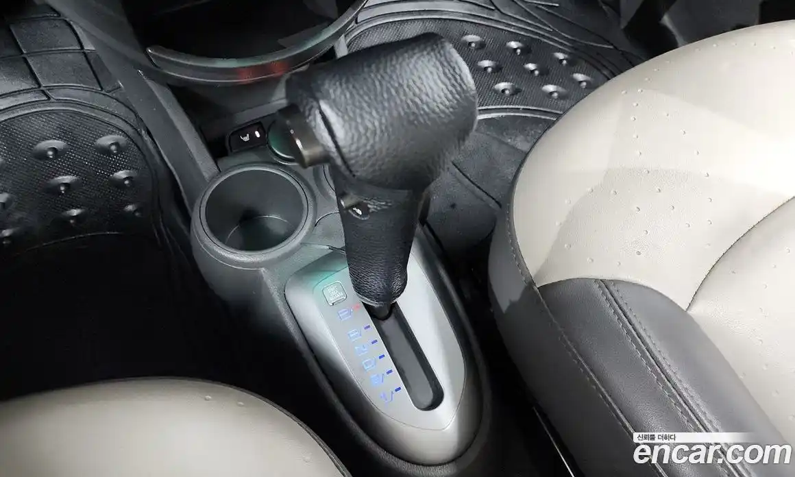 Chevrolet Spark 2012 1.0 гидро в Москве, фото 9