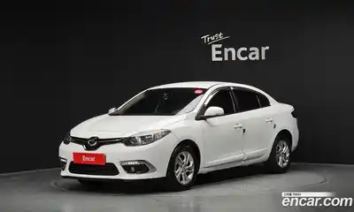 Renault SM3 2018 1.5 гидро в Москве № 2128926, миниатюра 1