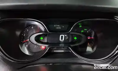 Renault QM3 2016 1.5 гидро в Москве № 2129125, миниатюра 11