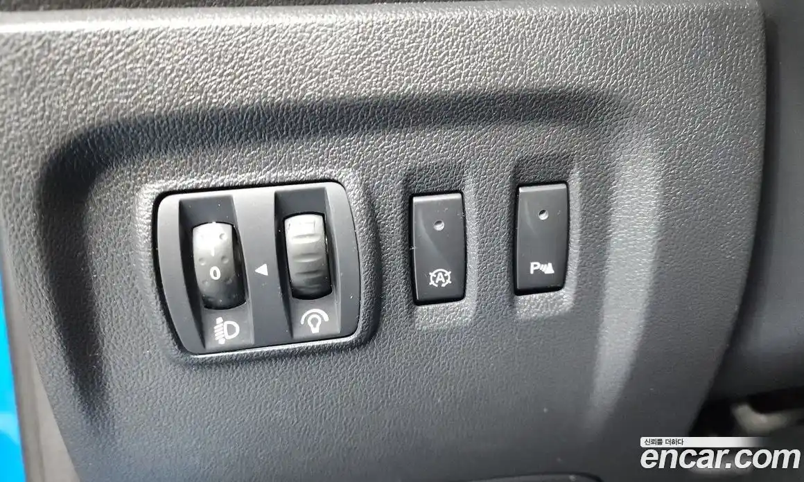 Renault QM3 2016 1.5 гидро в Москве № 2129125, фото 25