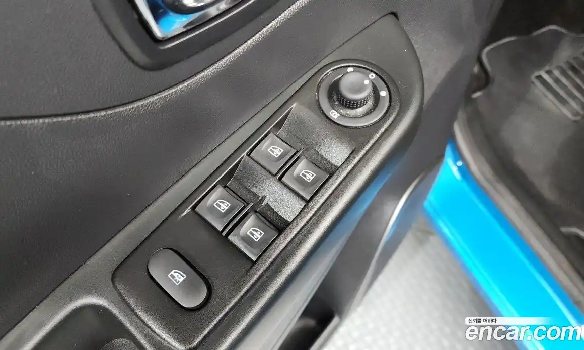 Renault QM3 2016 1.5 гидро в Москве № 2129125, фото 28