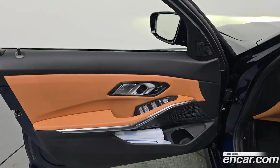 BMW 3-Series 2025 2.0 гидро в Москве, фото 14
