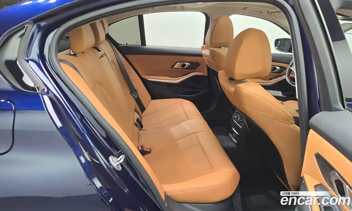 BMW 3-Series 2025 2.0 гидро в Москве, фото 26