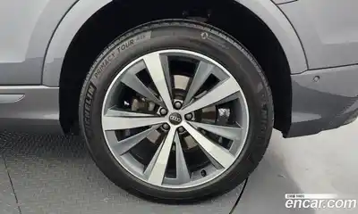 Audi Q8 2022 3.0 гидро в Москве № 2131212, миниатюра 7