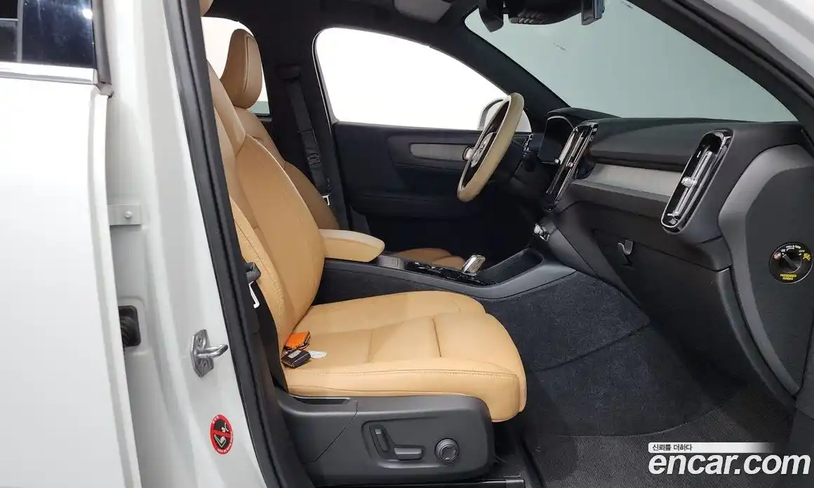Volvo XC40 2021 2.0 гидро в Москве, фото 16