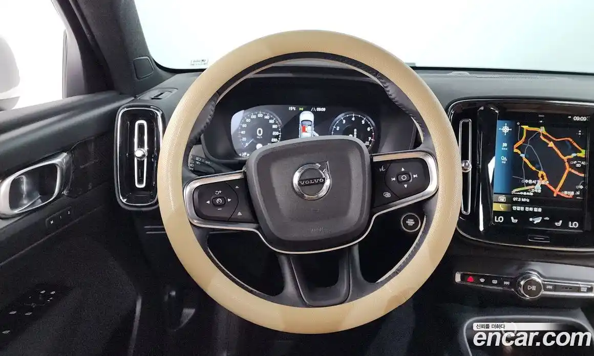 Volvo XC40 2021 2.0 гидро в Москве, фото 22