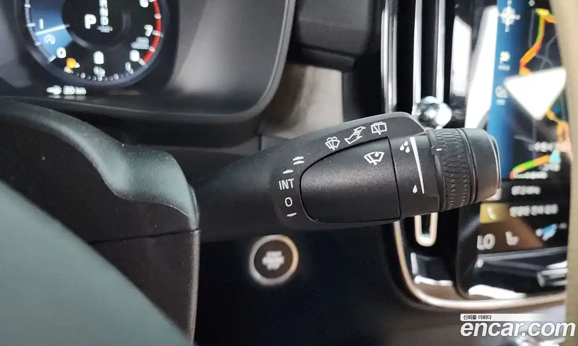 Volvo XC40 2021 2.0 гидро в Москве, фото 37