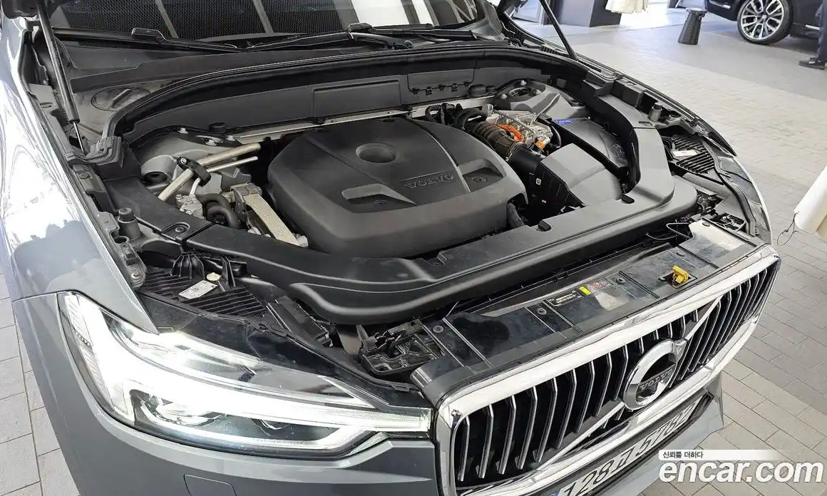 Volvo XC60 2019 2.0 гидро в Москве, фото 6