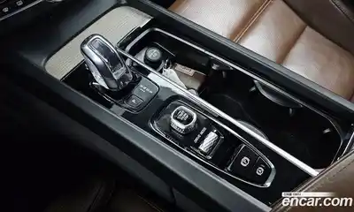 Volvo XC60 2019 2.0 гидро в Москве, миниатюра 9