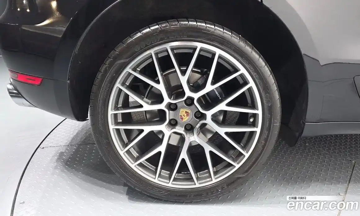 Porsche Macan 2021 2.0 гидро в Москве, фото 5