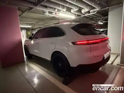 Porsche Cayenne 2023 3.0 гидро в Москве № 2131783, миниатюра 4