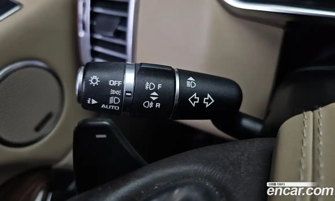 Land Rover Range-Rover 2015 4.4 гидро в Москве № 2131888, фото 35