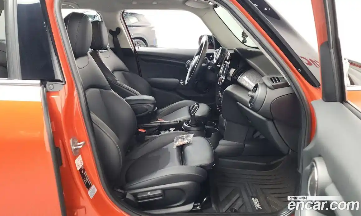 Mini Cooper 2021 1.5 гидро в Москве, фото 16