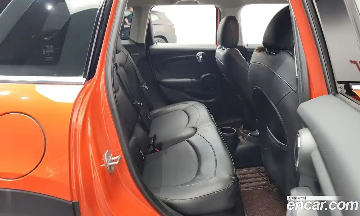 Mini Cooper 2021 1.5 гидро в Москве, фото 17