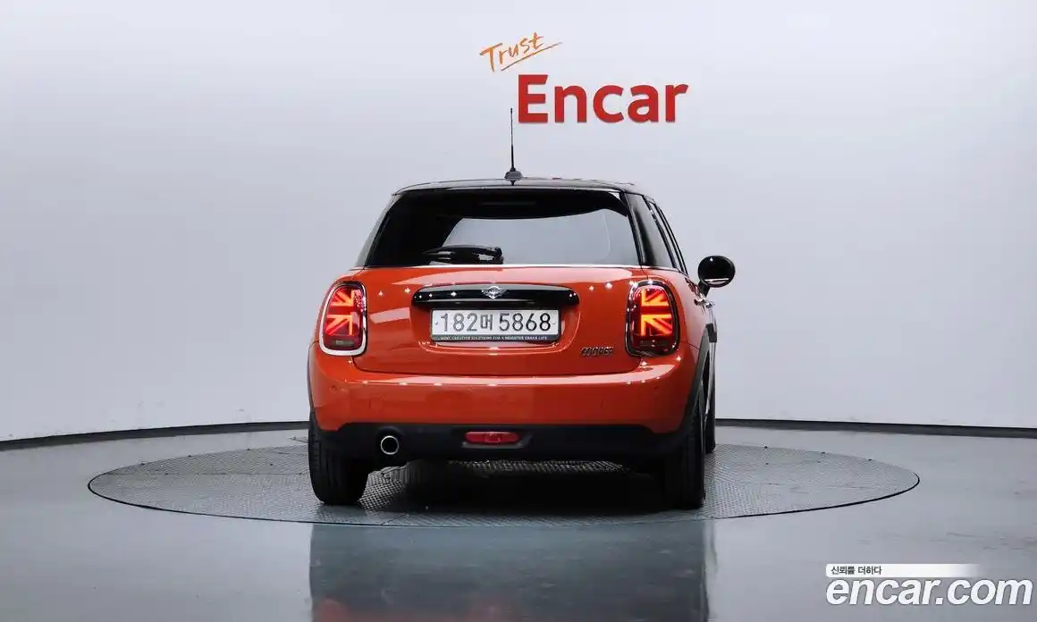 Mini Cooper 2021 1.5 гидро в Москве, фото 4