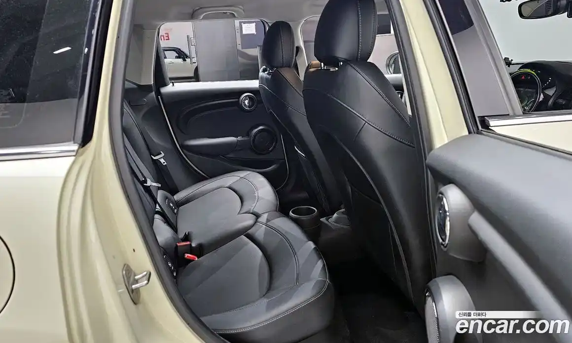 Mini Cooper 2017 1.5 гидро в Москве, фото 11