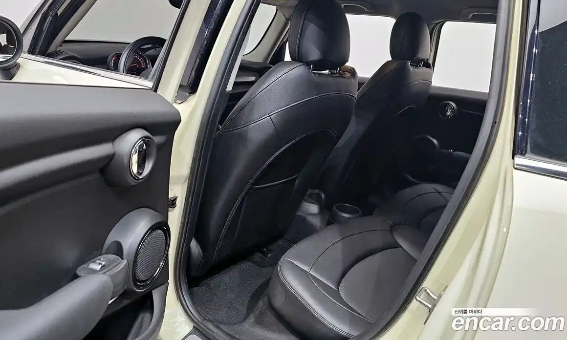 Mini Cooper 2017 1.5 гидро в Москве, фото 12