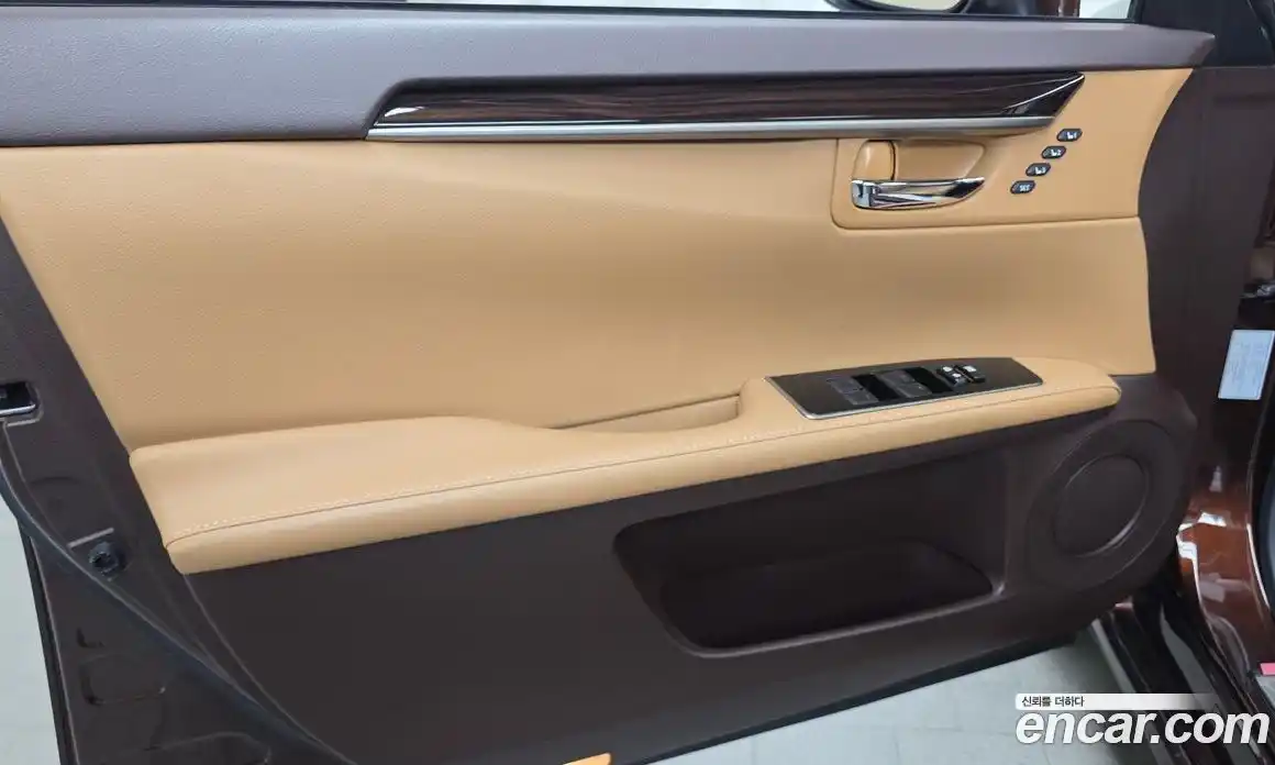 Lexus ES 2018 2.5 гидро, фото 14