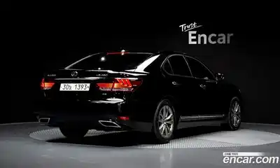 Lexus LS, 2014