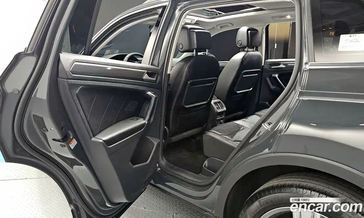 Volkswagen Tiguan 2018 2.0 гидро в Москве, фото 18