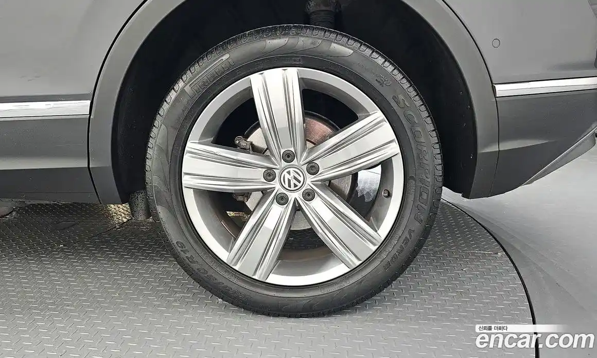 Volkswagen Tiguan 2018 2.0 гидро в Москве, фото 7