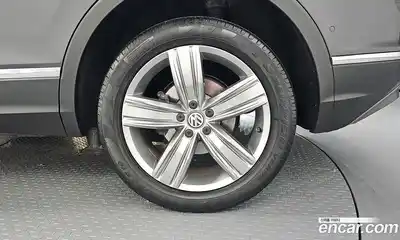 Volkswagen Tiguan 2018 2.0 гидро в Москве, миниатюра 7