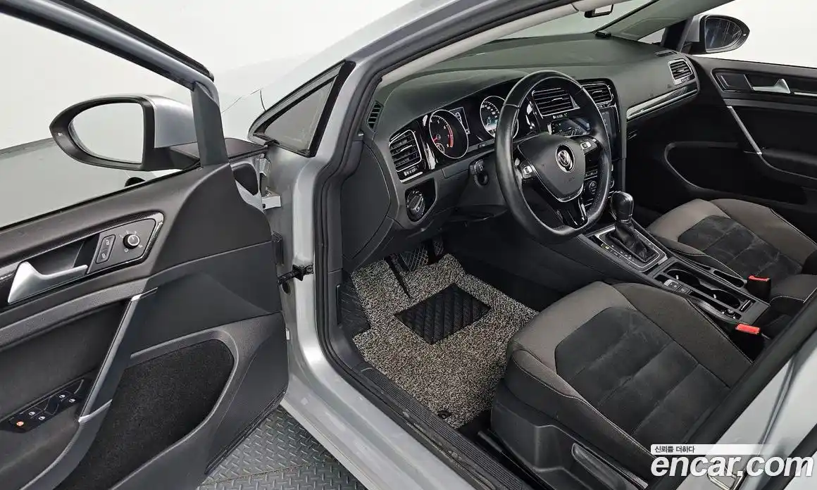 Volkswagen Golf 2014 1.4 гидро в Москве № 2132473, фото 10