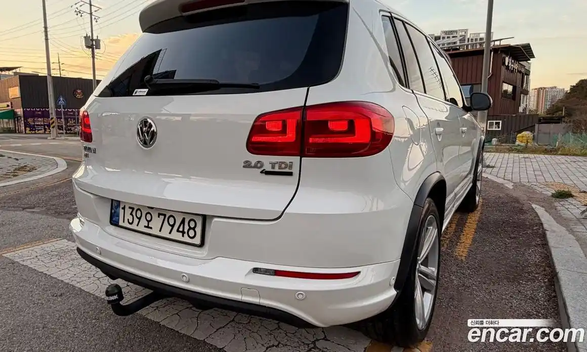 Volkswagen Tiguan 2014 2.0 гидро в Москве № 2132603, фото 11