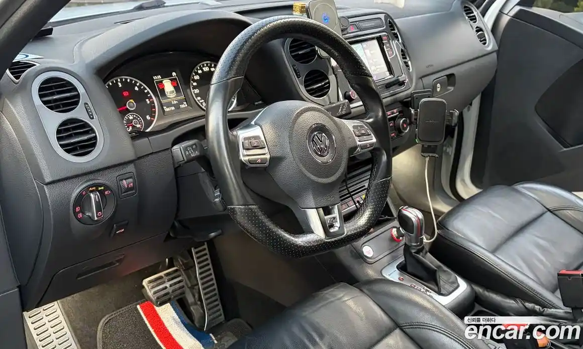 Volkswagen Tiguan 2014 2.0 гидро в Москве № 2132603, фото 14