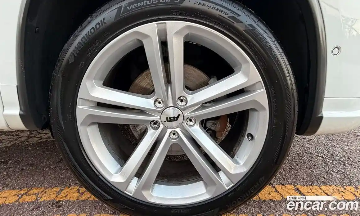 Volkswagen Tiguan 2014 2.0 гидро в Москве № 2132603, фото 15