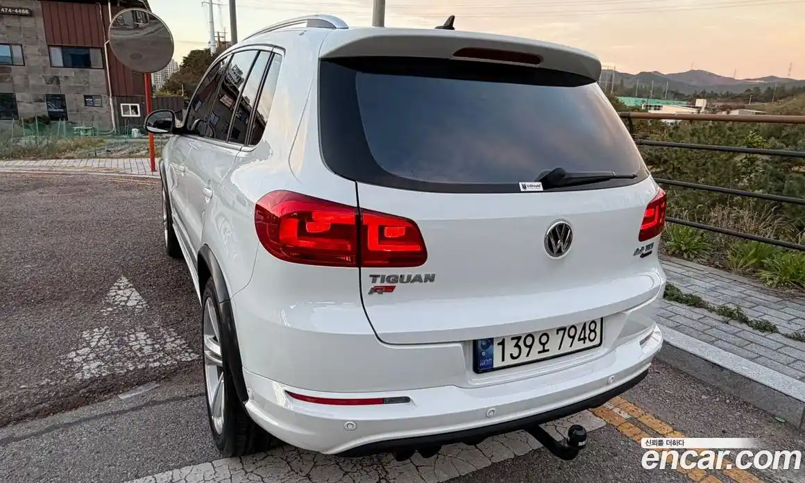 Volkswagen Tiguan 2014 2.0 гидро в Москве № 2132603, фото 18
