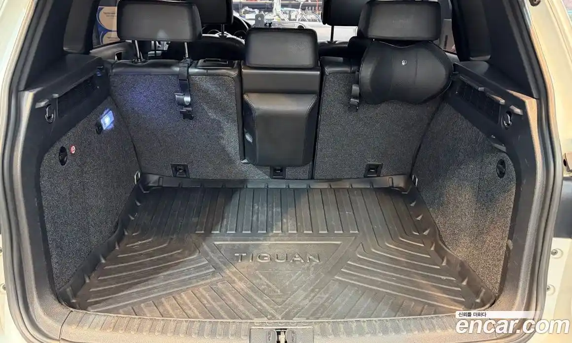 Volkswagen Tiguan 2014 2.0 гидро в Москве № 2132603, фото 20