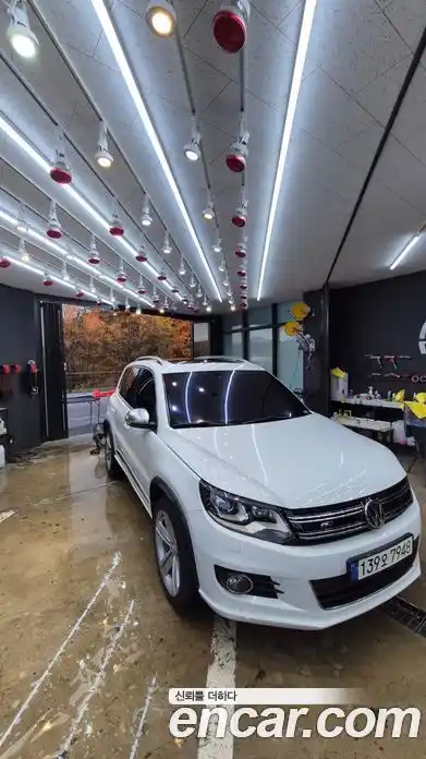 Volkswagen Tiguan 2014 2.0 гидро в Москве № 2132603, фото 8