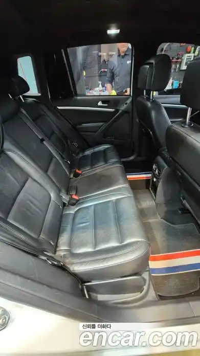Volkswagen Tiguan 2014 2.0 гидро в Москве № 2132603, миниатюра 10